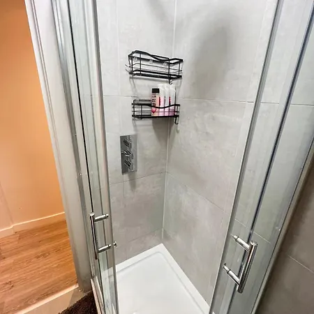 Charming 1-Bedroom Haven Near The Shard In Elephant & Castle Londres Exterior foto